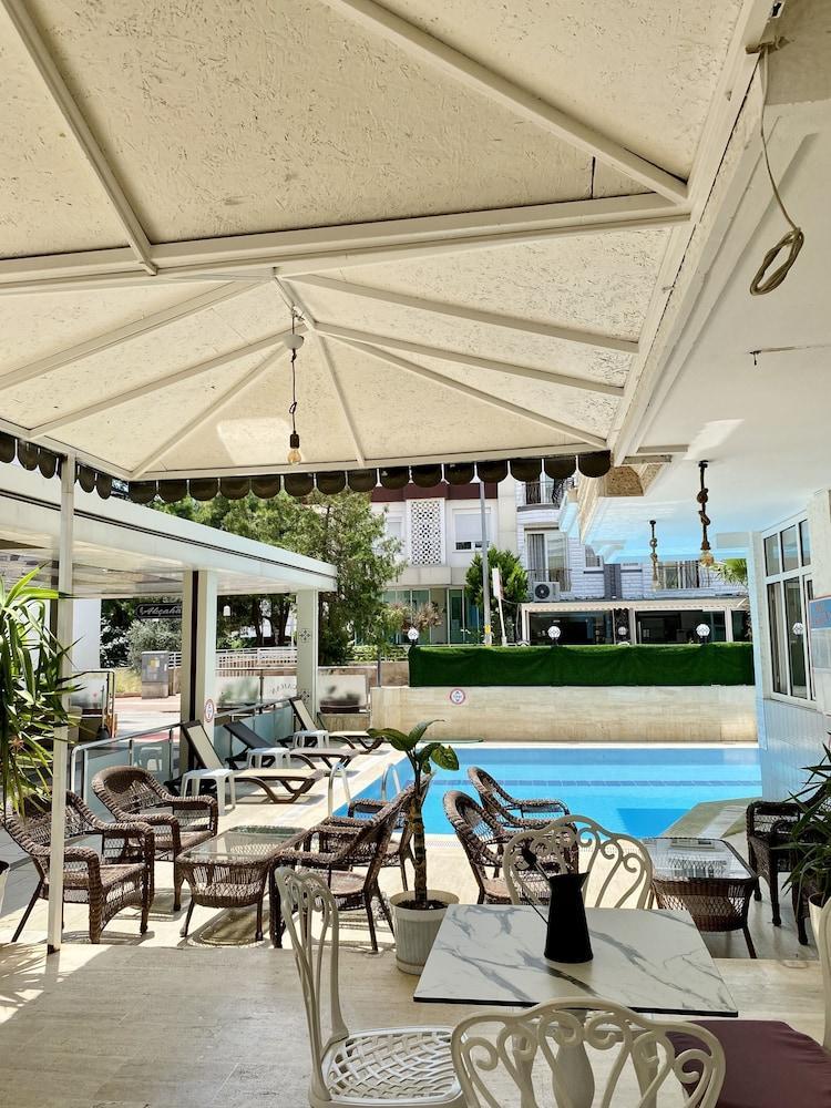 Akcahan Apart Hotel Antalya Exterior photo